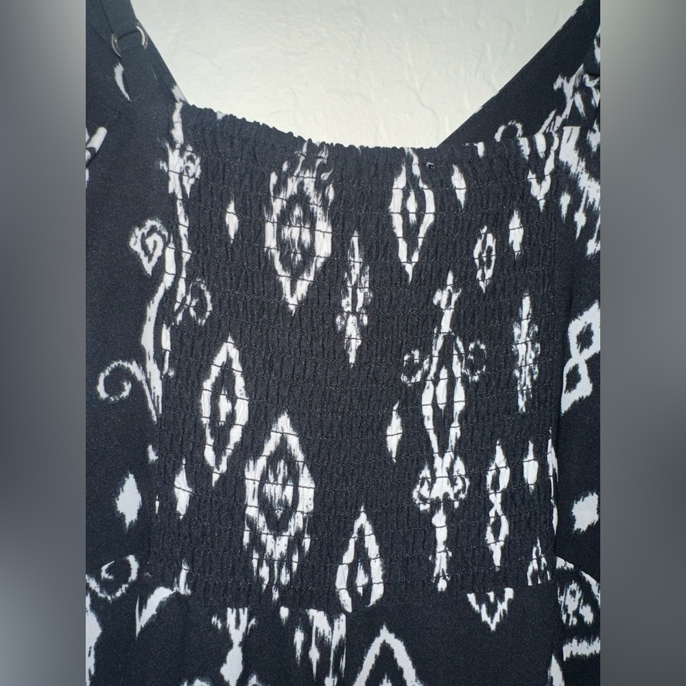 NWT Black and White Summer Patterned Jumpsuit - Picture 5 of 7